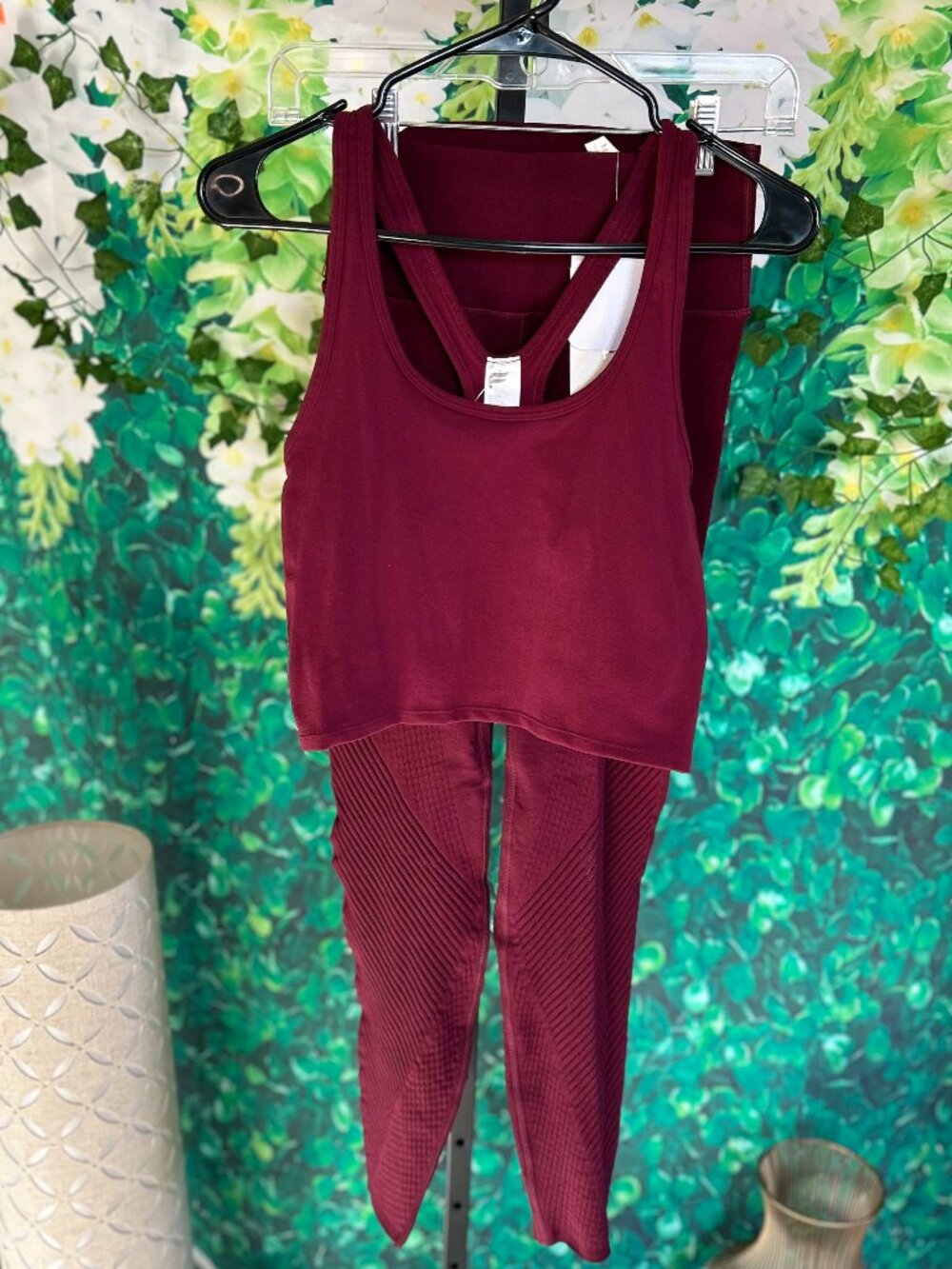 NWT - Fabletics High-Waisted SculptKnit Leggings & Cropped Tank Set SZ M